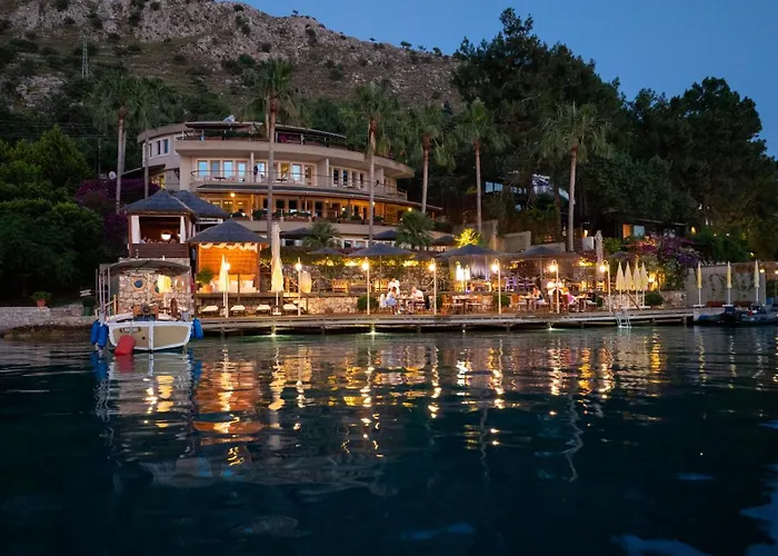 酒店 Loryma Luxury 博兹布伦