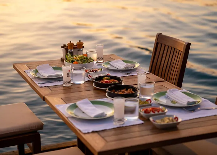 Hotel Loryma Luxury 3*